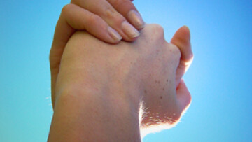 hander small