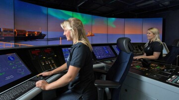 Kuva simulator women