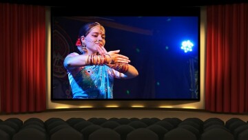 biosalong där en bollywoodfilm förevisas