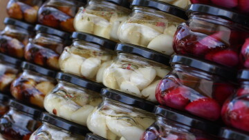 konserverade rödbetor och lök