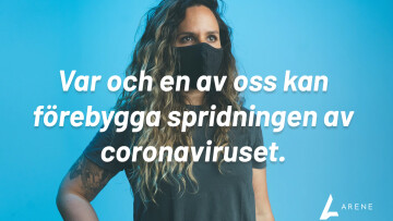 Person med ansiktssmask