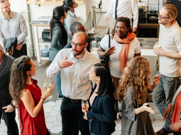 AdobeStock 1274676968 v2