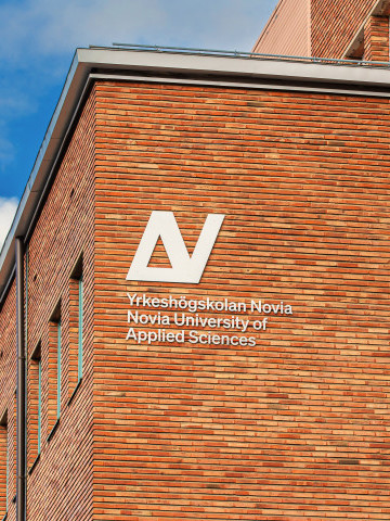 Wolffskavägen 33 logo filter