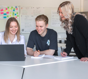 Företagsekonomi tre studerande 3