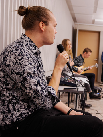 Musik bandovning