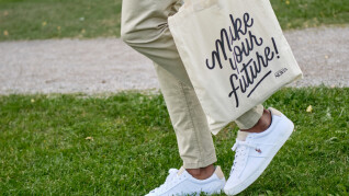 Make your future väska