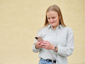 Studerande med mobil